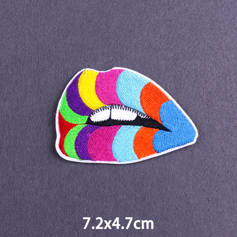 Miłość jest miłością naszywki  – Embroidery Lips recenzja i cena