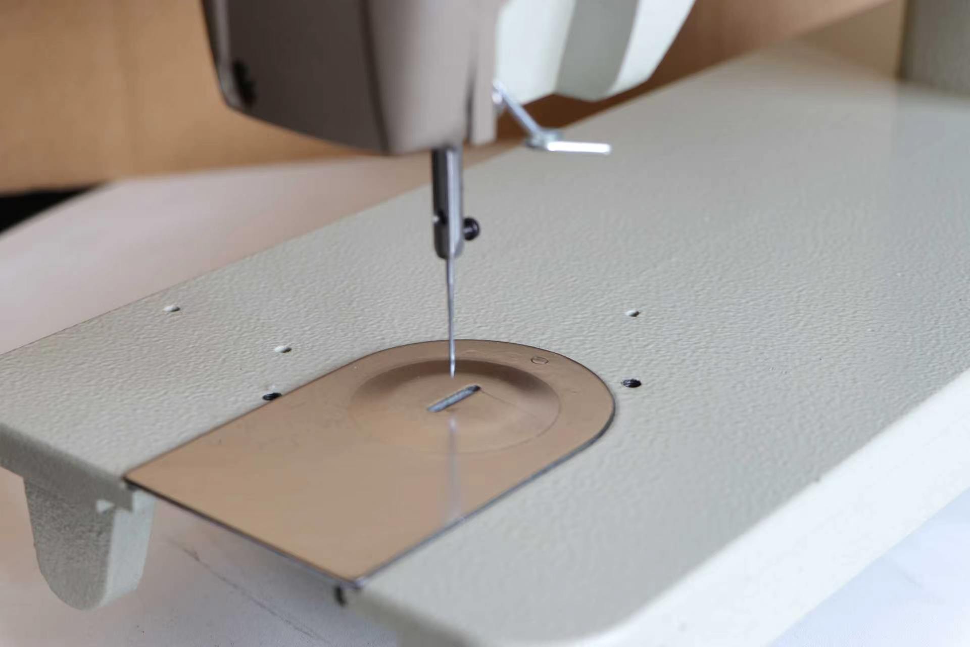 MC 271 Przemysłowa maszyna do  – Embroidery Zig Zag Stitch recenzja i cena